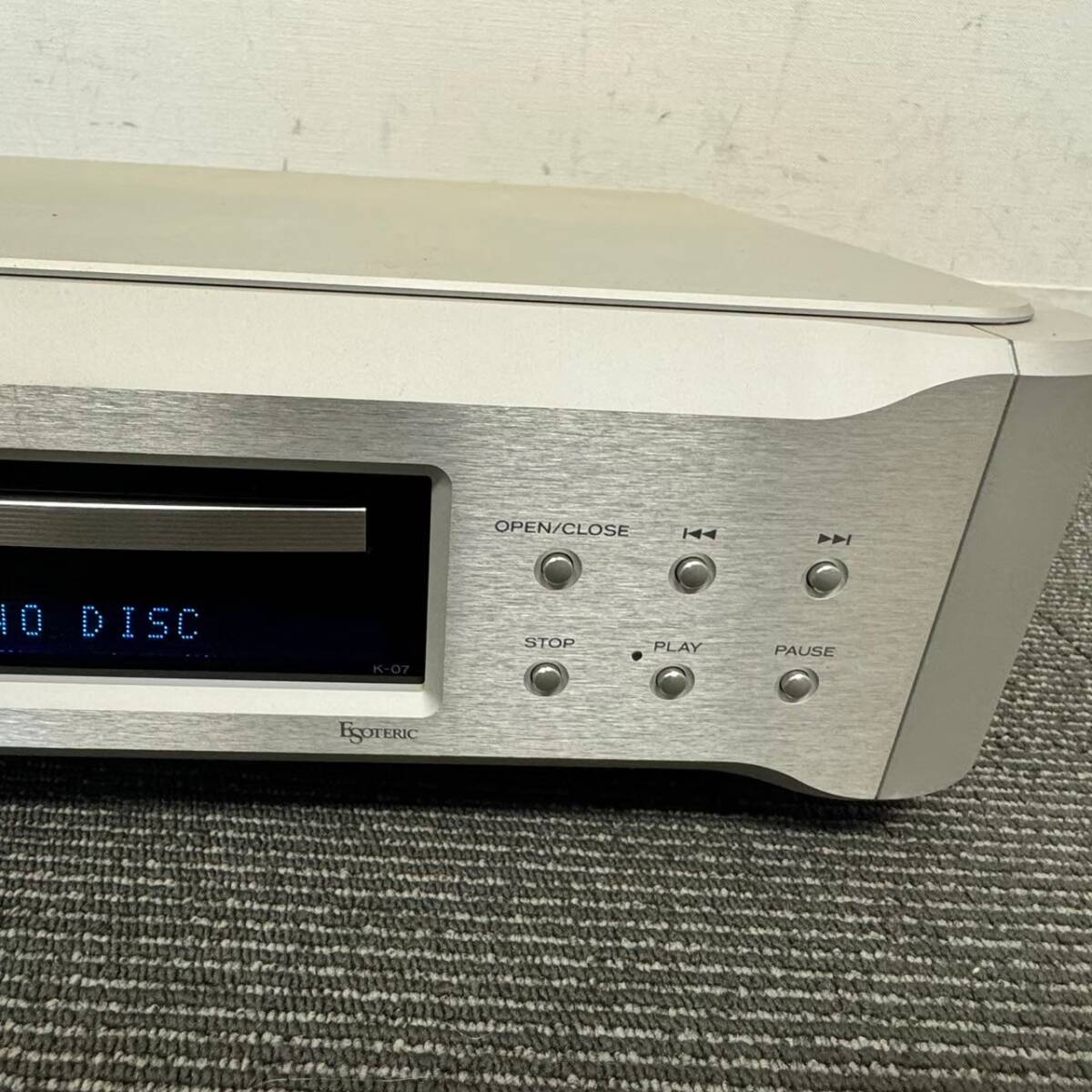 W401-K32-3945 ESOTERIC エソテリックＫ-07 SACDプレーヤー CDプレーヤー 2012年製 リモコン付 SUPER AUDIO CD PLAYER 日本製 通電OKの画像8