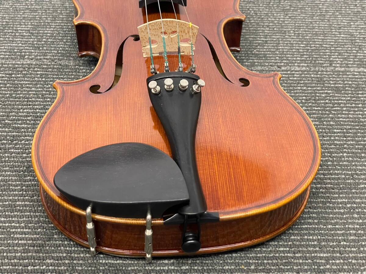 W320-K46-1311 SUZUKI Violin スズキ バイオリン Size 4/4 No.550 Anno 1999 弦楽器 ハードケース/弓/備品付き_画像3