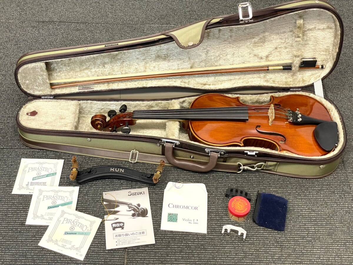 W320-K46-1311 SUZUKI Violin スズキ バイオリン Size 4/4 No.550 Anno 1999 弦楽器 ハードケース/弓/備品付き_画像1