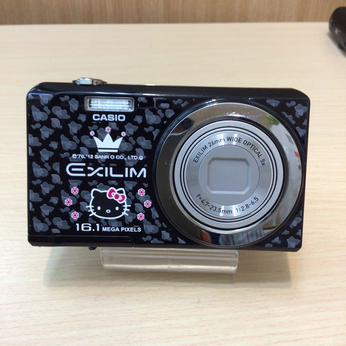 CASIO EXILIM EX-ZS6 カシオ コンパクトデジタルカメラ キティー 撮影可能 美品の画像1