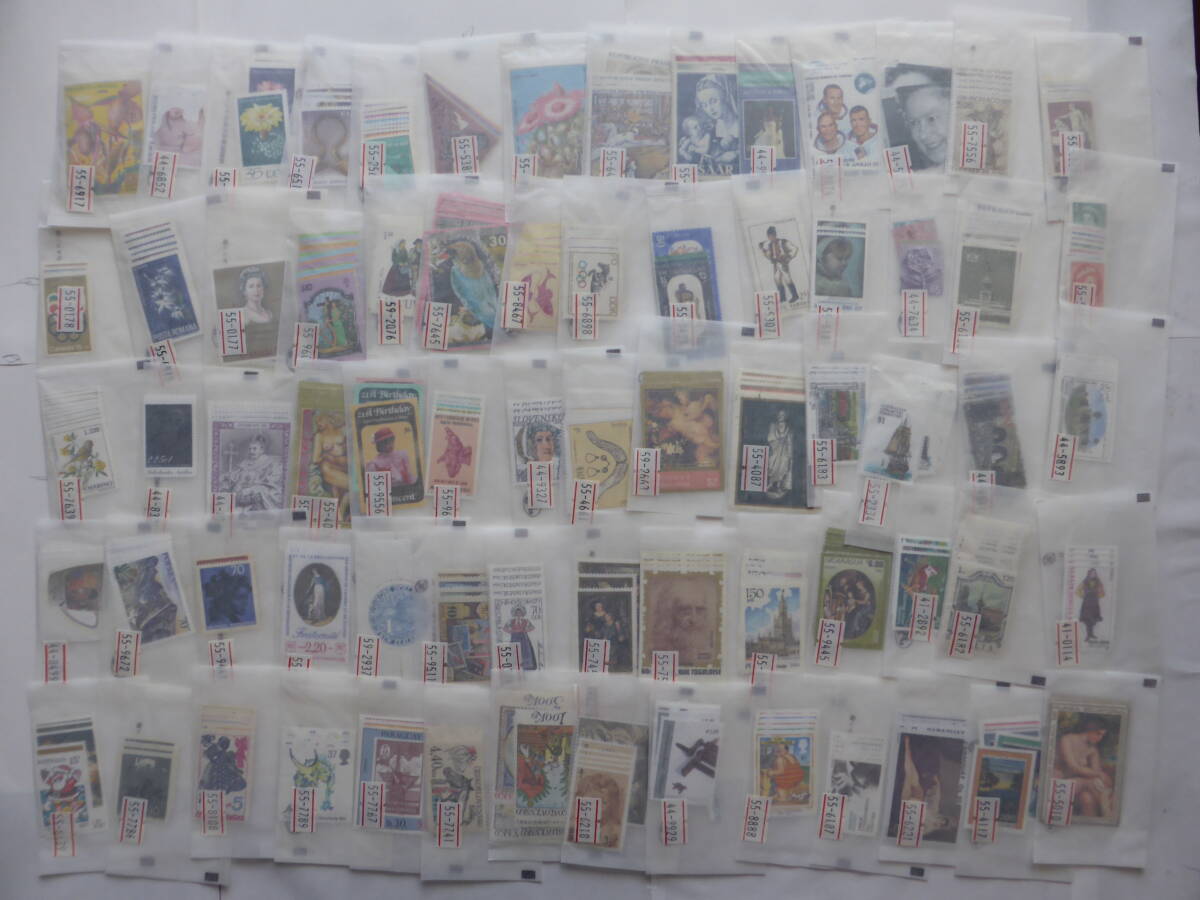 【未使用】 外国切手 いろいろ まとめて 郵趣サービス  70袋 の画像1