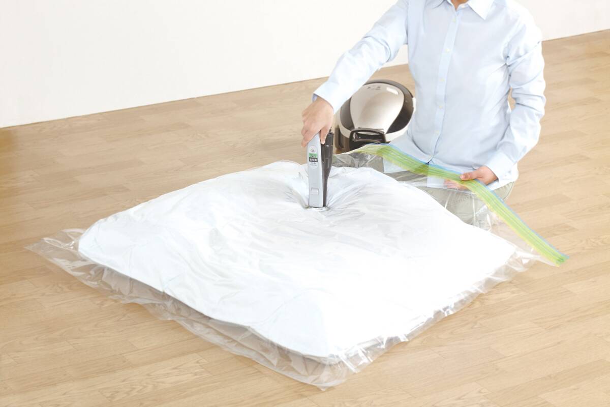  higashi peace industry vacuum bag . mites futon compression pack 2 sheets insertion M size clear 80582