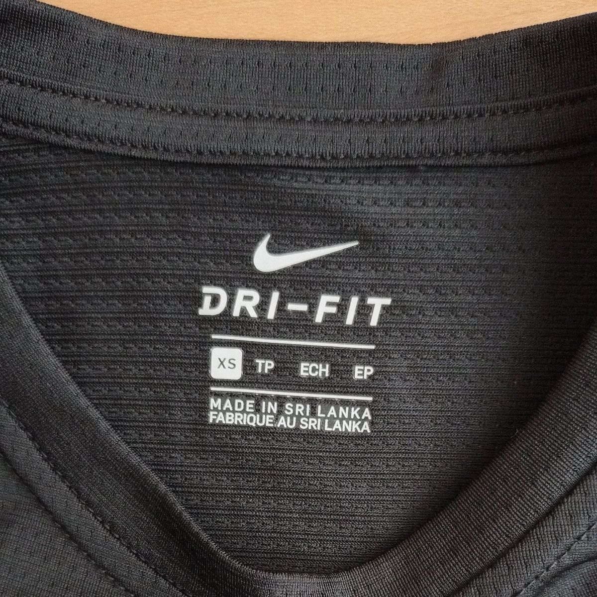 未着用子供用キッズ　NIKE  黒 ナイキ ブラック 半袖TシャツXS　スポーツ　Dri-FITドライフィット