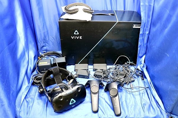 HTC VIVE VRシステム バーチャルリアリティ　99HAL ヘッドマウントディスプレイ VRヘッドセット 50428Y_画像1
