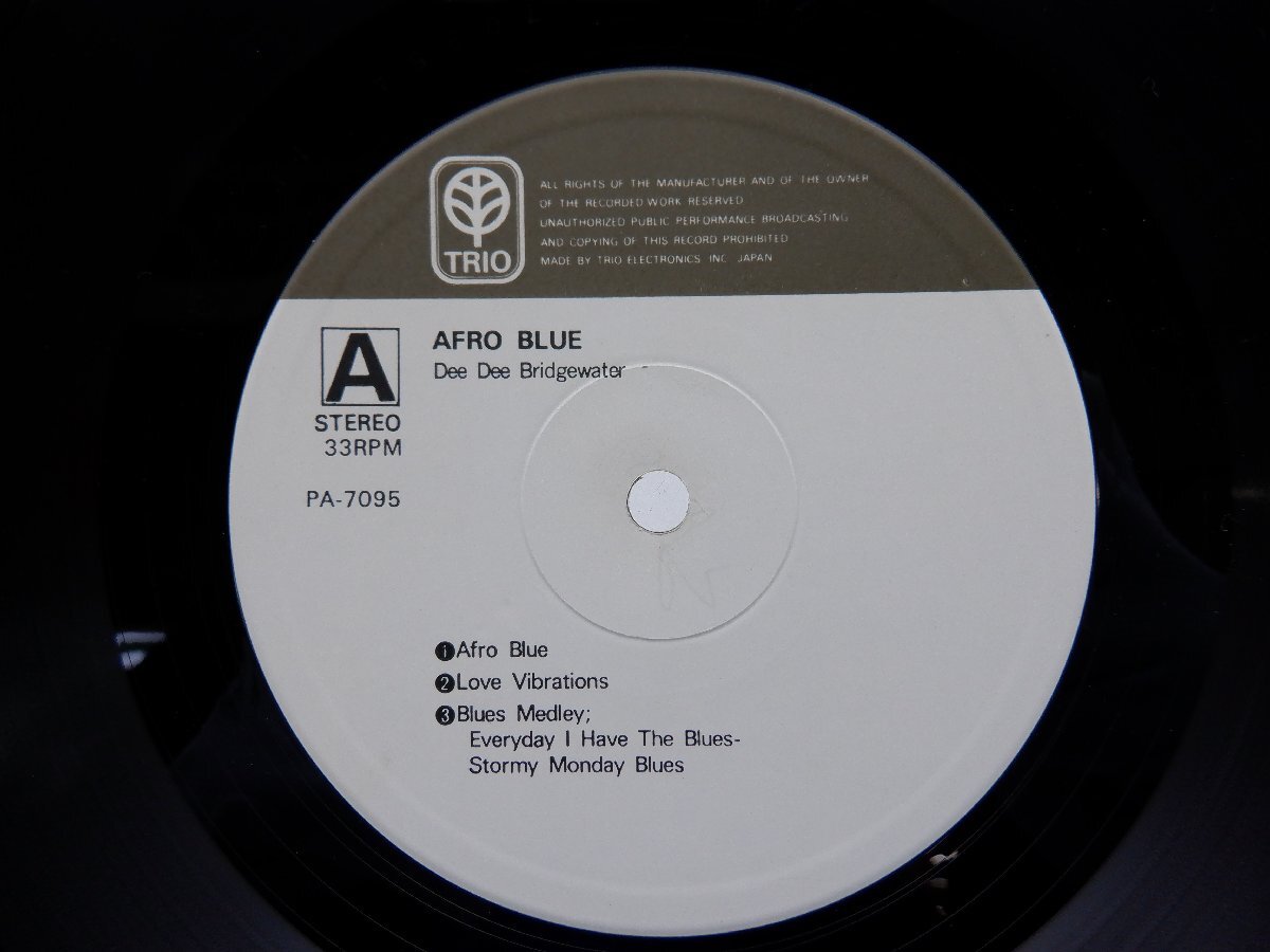 Dee Dee Bridgewater(ディー・ディー・ブリッジウォーター)「Afro Blue(アフロ・ブルー)」LP/Trio Records(PA-7095)/ジャズ_画像2