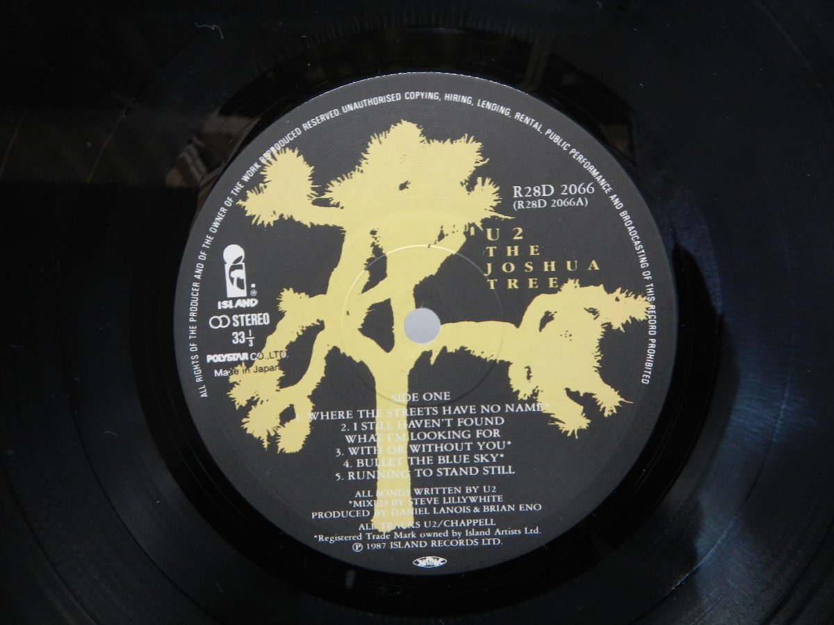 U2(ユー2)「The Joshua Tree(ヨシュア・トゥリー)」LP（12インチ）/Island Records(R28D-2066)/洋楽ロック_画像2