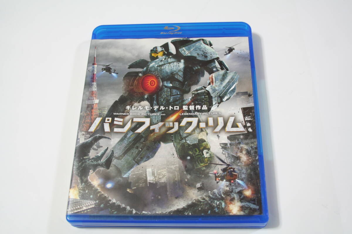 Blu-ray「パシフィックリム 」ブルーレイ＆DVDセット　洋画　ブルーレイ_画像1