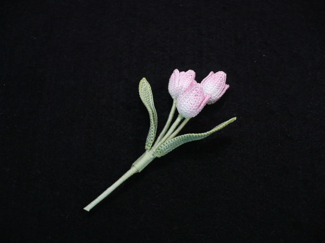 Handmade ◆ お花のコサージュ ◆ チューリップ ◆ 薄ピンク ◆ レース編みの画像4