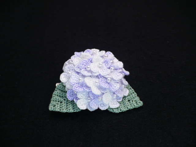 Handmade ◆ お花のコサージュ ◆ 紫陽花 ◆ 白～薄紫 ◆ 2way ◆ レース編みの画像2