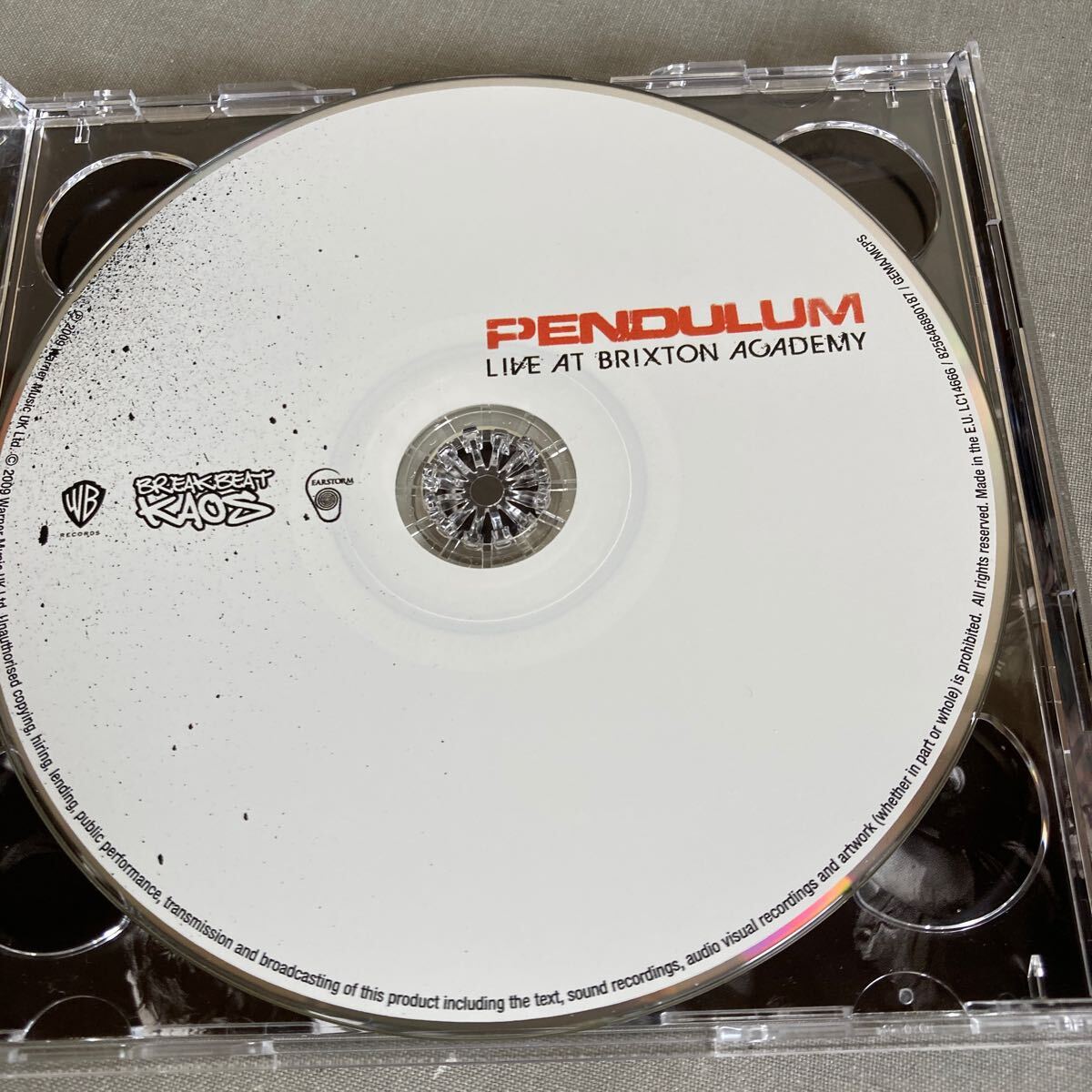 【ドラムンベース】【CD/DVD2枚組】PENDULUM/Ｌive at Ｂrixton Academy/ペンデュラム/輸入盤/Metallica,Master OF Puppetsの画像2