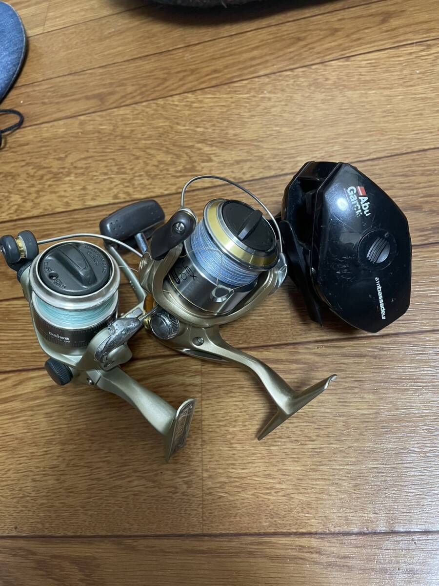 ◇ジャンク【Daiwa/SHIMANO ダイワ/シマノ】リール3点セット|スポーツ、レジャー ◇ジャンク【Daiwa/SHIMANO ダイワ/シマノ】リール3点セット|スポーツ、レジャー