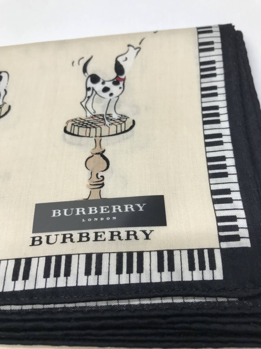 BURBERRY　バーバリー　ハンカチ　犬_画像2