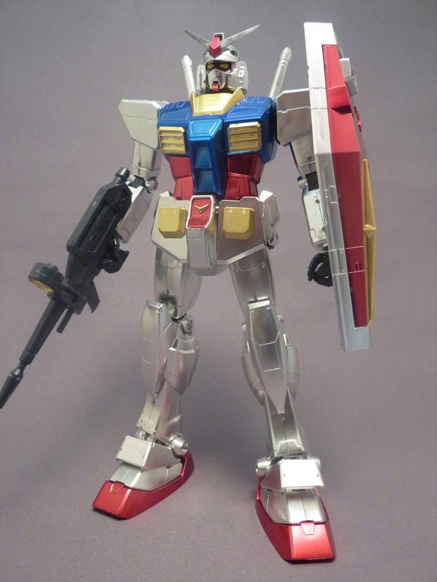 □貴重品□2種 RX-78-2 GUNDAM MS-06S ZAKUⅡ MG シャー専用ザク □貴重品□2種 RX-78-2 GUNDAM MS-06S ZAKUⅡ MG シャー専用ザク