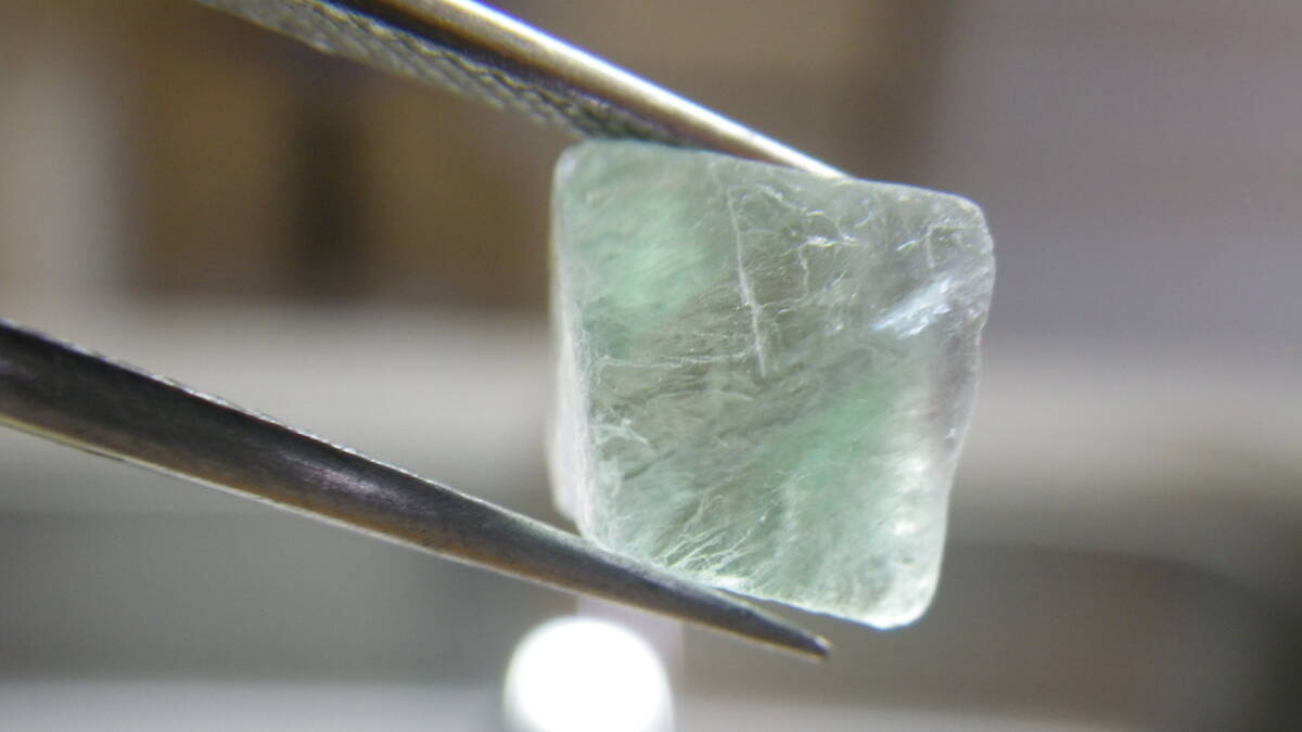 中国産の蛍石（フローライト）8面体結晶セットです。の画像2