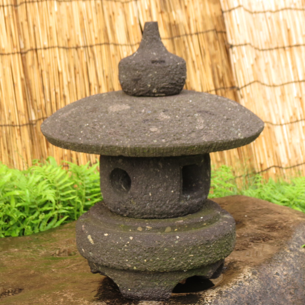  камень лампа . высота 50.3cm масса 32kg шар рука type Kyushu производство натуральный камень 
