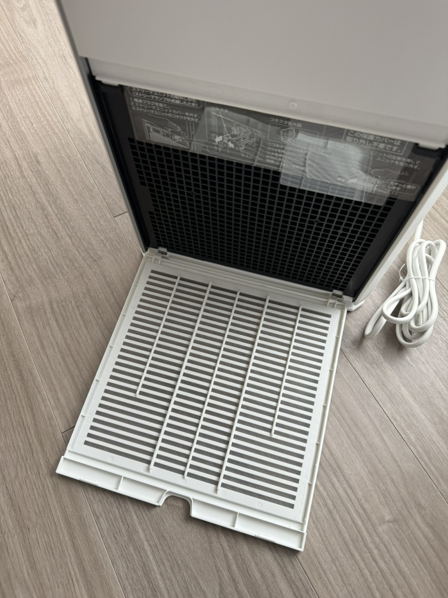 【美品/おまけ付】DAIKIN(ダイキン)ACB50Z-S ストリーマ空気清浄機 / おまけ：抗菌HEPA集塵フィルター BAFP101A4_画像7