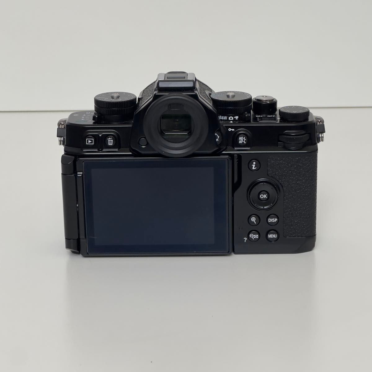 Nikon Zf ニコン Z f ボディ フルサイズミラーレス一眼カメラ Nikon Zf ニコン Z f ボディ フルサイズミラーレス一眼カメラ
