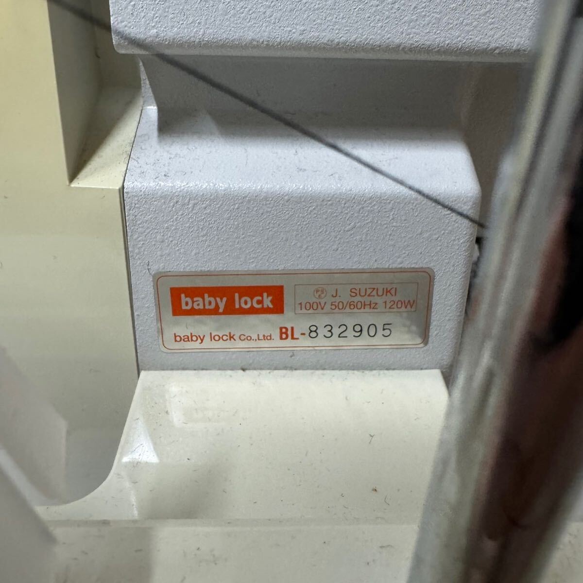 ベビーロック　bl2-228 ロックミシン　通電確認済み baby lock LEDライト ハンドクラフト 手工芸 _画像4