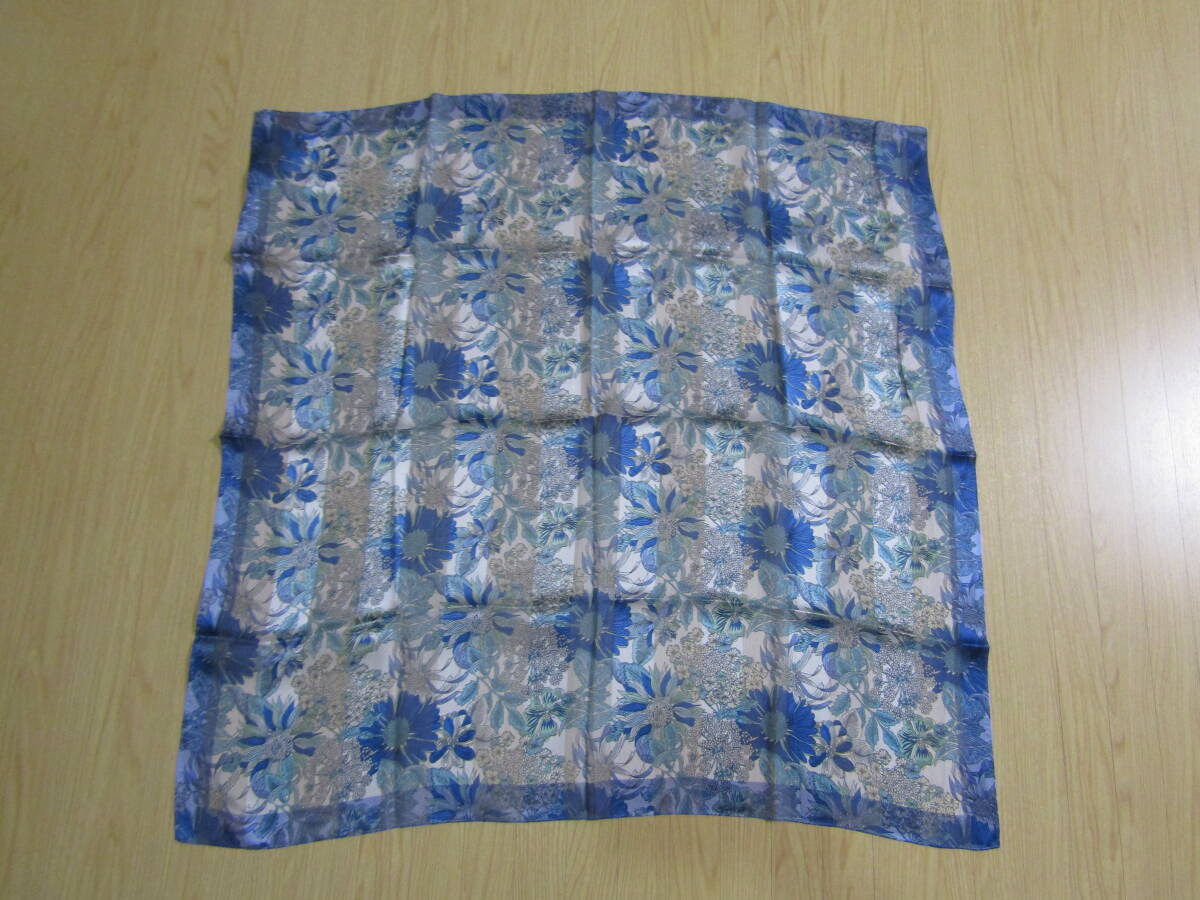 3 new goods Liberty scarf silk silk 100% floral print approximately 82X82. made in Japan washing machine .... unused non-standard-sized mail. postage 94 jpy 