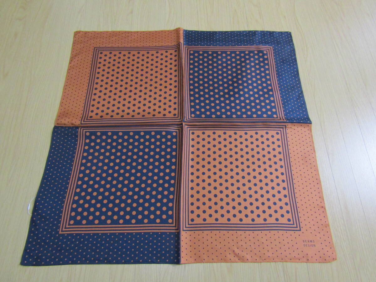 17 Beams шарф шелк шелк сделано в Японии примерно 64X64. точка рисунок не использовался нестандартная пересылка. стоимость доставки 94 иен 