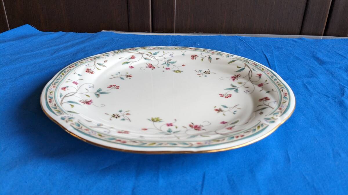 送料無料★★ノリタケ Noritake HANA　SARASA　４４０９　花更紗　２６ｃｍ　大皿　１枚 ★_画像2