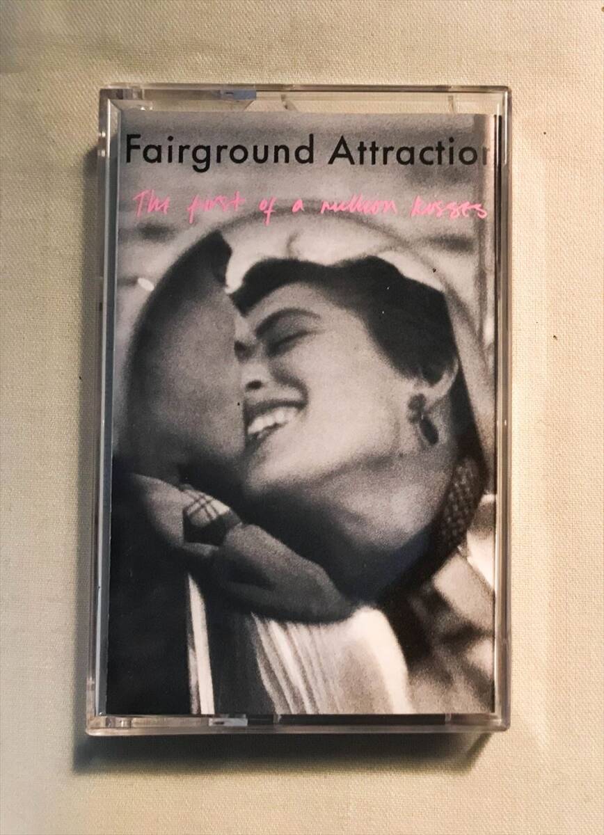 ◆UK & EU ORG カセットテープ◆ FAIRGROUND ATTRACTION / THE FIRST OF A MILLION KISSES ◆の画像1
