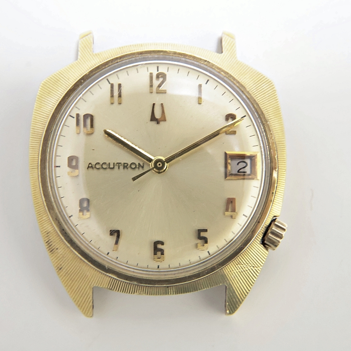 BULOVA ACCUTRON E10289 M8 14K GOLD FILLED CASE ブローバ アキュトロン メンズ クォーツ 腕時計 3針 本体のみ ゴールド文字盤 003FJZFI07の画像2