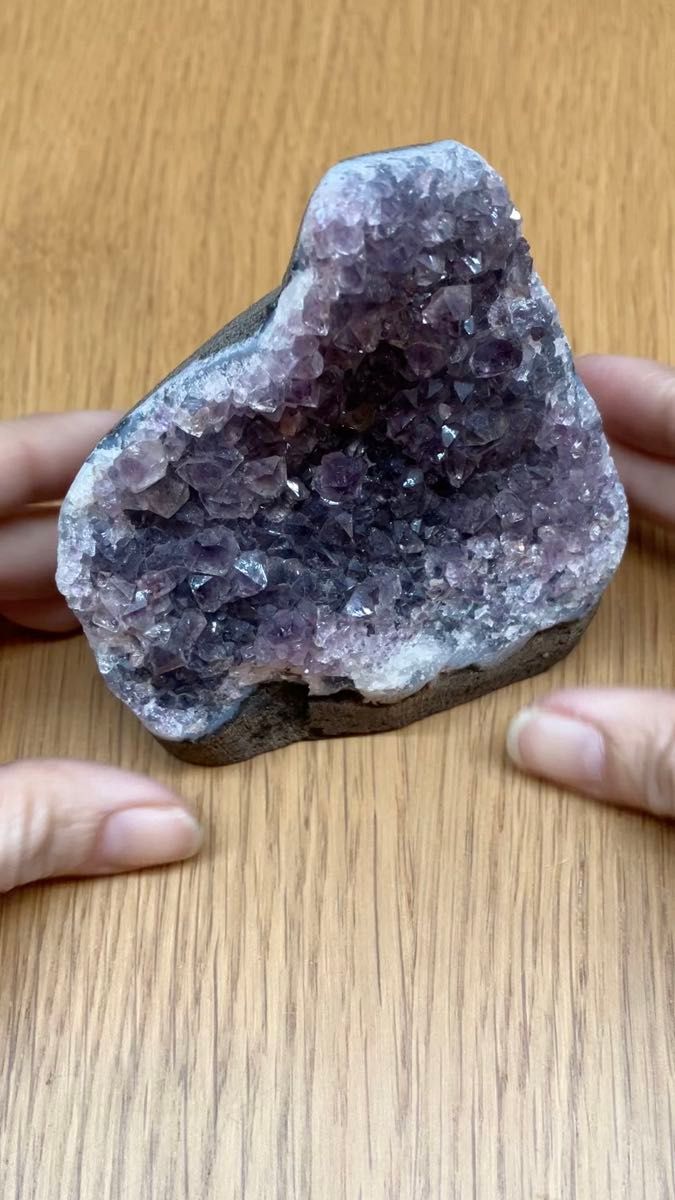 アメシスト　紫水晶　天然石　インドマハラシュトララ　ナシク