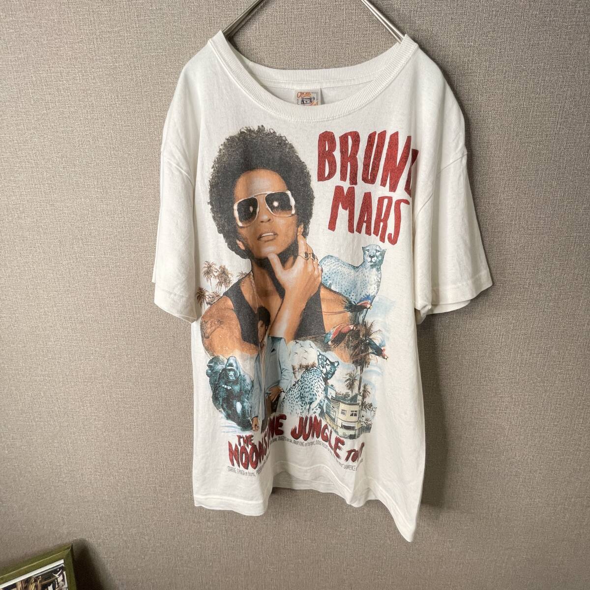 BRUNO MARS ブルーノ・マーズ ツアーTシャツ バンドTシャツ 白 Mの画像2