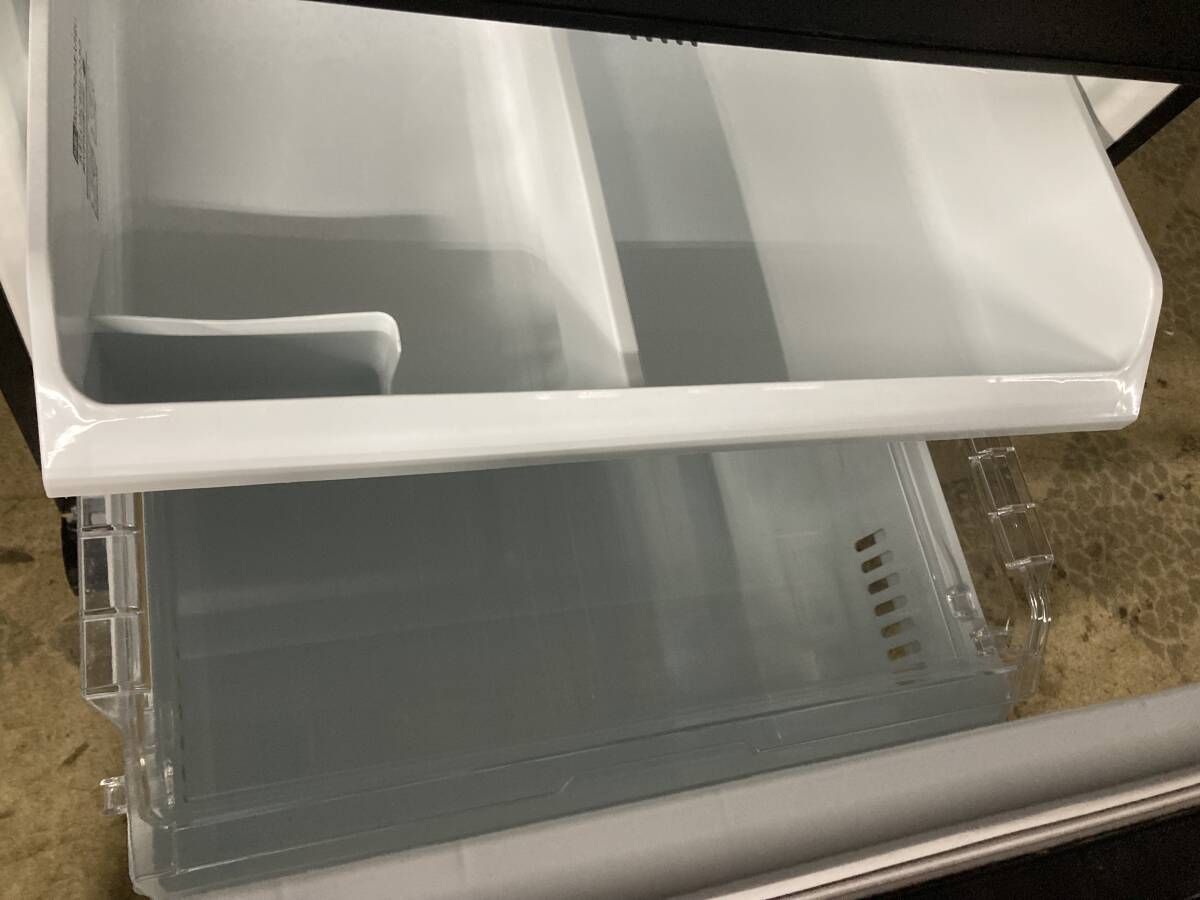 【引取限定/三重県四日市市】【中古・美品】 TOSHIBA ノンフロン冷凍冷蔵庫 326L 2022年製 GR-T33SC(KZ) 東芝 の画像6
