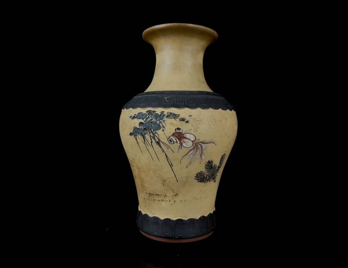 【寧】中国古玩 唐物 朱泥 紫砂 白泥 金魚図 花瓶 花器 花入 (1a042428)の画像1