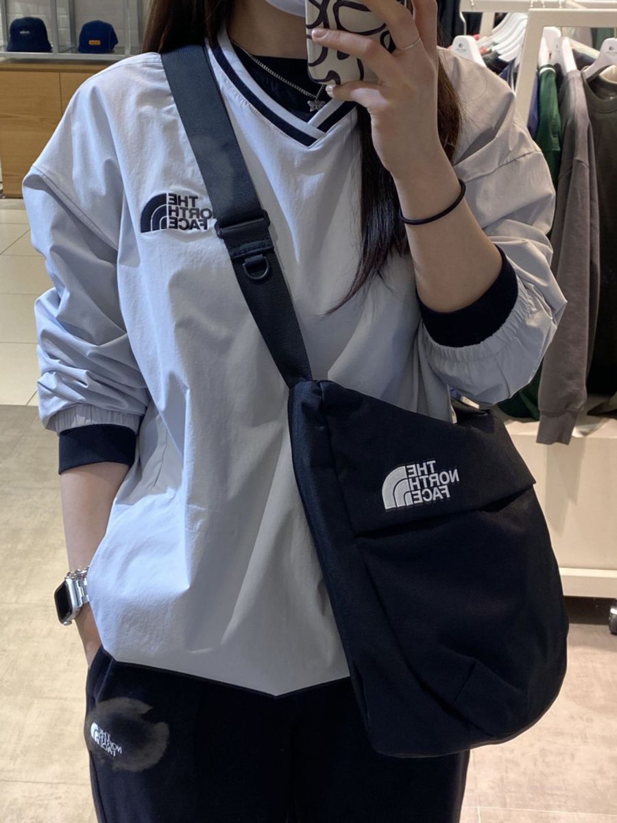 THE NORTH FACE ノースフェイス ヌプシクロスバッグ　ショルダーバッグ　NUPTSE CROSS BAG L