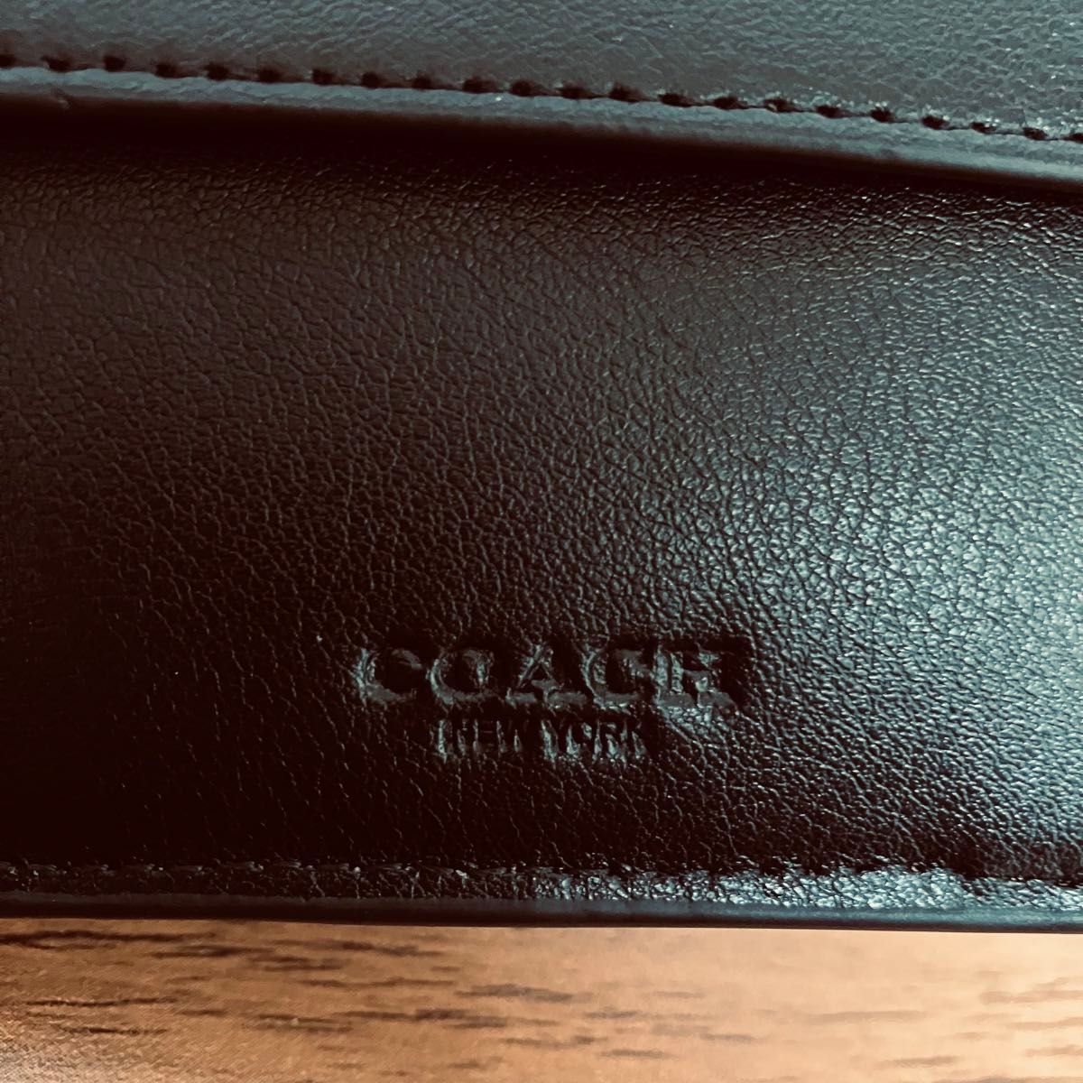 コーチ COACH 財布 本革シグネチャー ミニマリスト 二つ折り ブラック　アウトレット　新品未使用