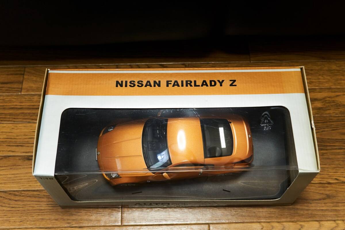 AUTOart 1/18 日産 フェアレディZ NISSAN FAIRLADY Z Z33 サンセットオレンジ 77317の画像3