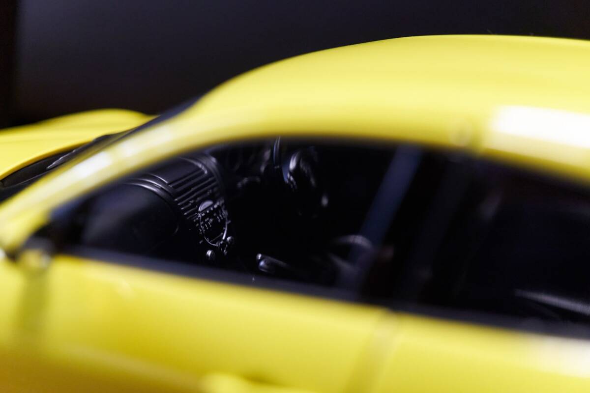 AUTOart 1/18 マツダ MAZDA RX-8 LIGHTNING YELLOW イエロー 75926の画像7