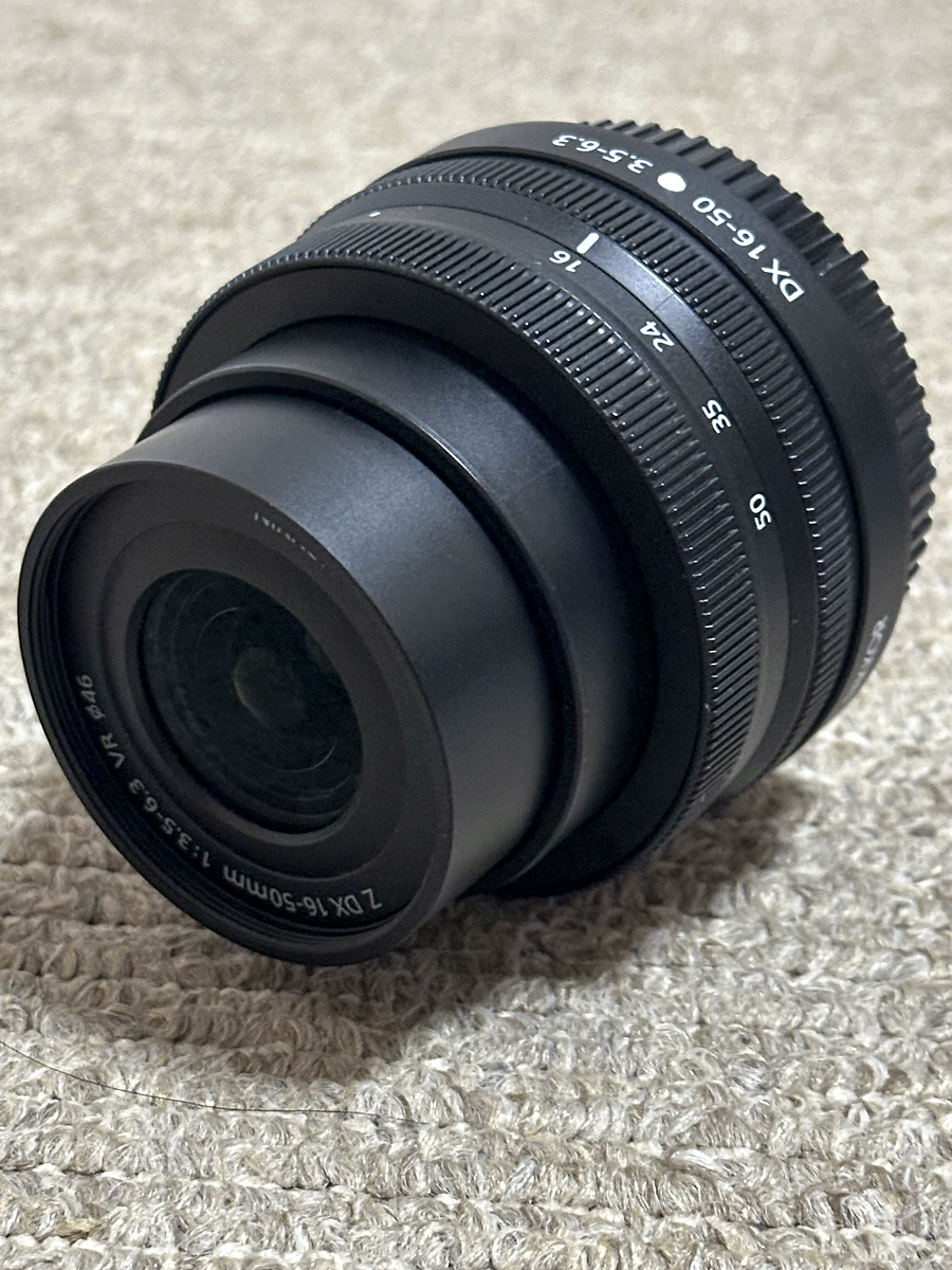 美品！！Nikon Zfc ブラック 16-50mm レンズキット ショット数２６９７ 純正予備バッテリー＆純正グリップ付き おまけ多数 送料無料！！_画像8