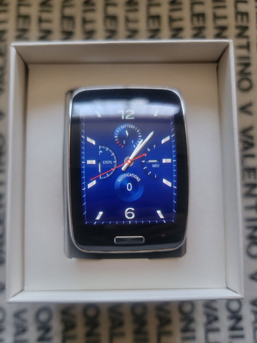 SAMSUNG GEAR S SM-R750 3G/Wi-fi対応 スマートウォッチ SAMSUNG GEAR S SM-R750 3G/Wi-fi対応 スマートウォッチ