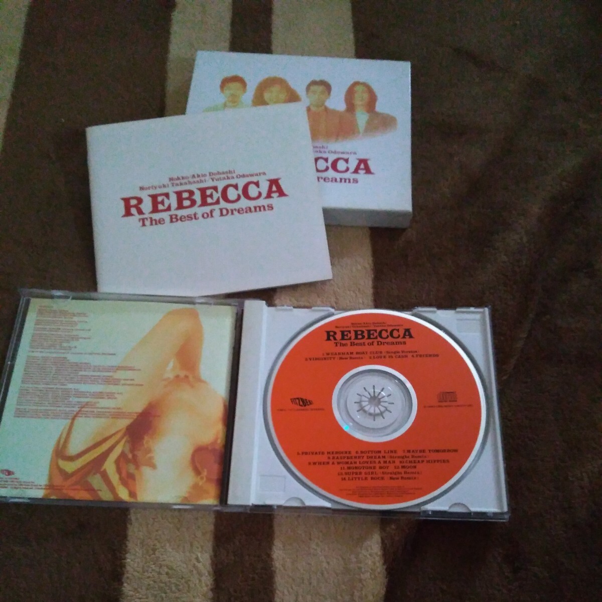 レベッカ REBECCA CD The Best of Dreams ベストオブドリーム / フレンズ・等１４曲 初回限定盤 BOX・フォトブック封入の画像3