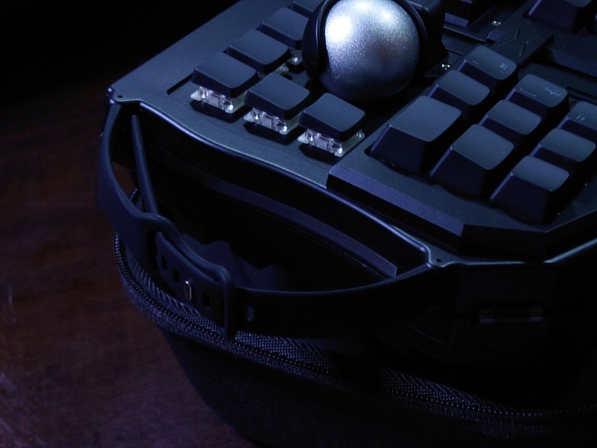 DOTBRAVO GrabShell 両手で握る キーボード ワイヤレス/有線 DBI DOTBRAVO GrabShell 両手で握る キーボード ワイヤレス/有線 DBI
