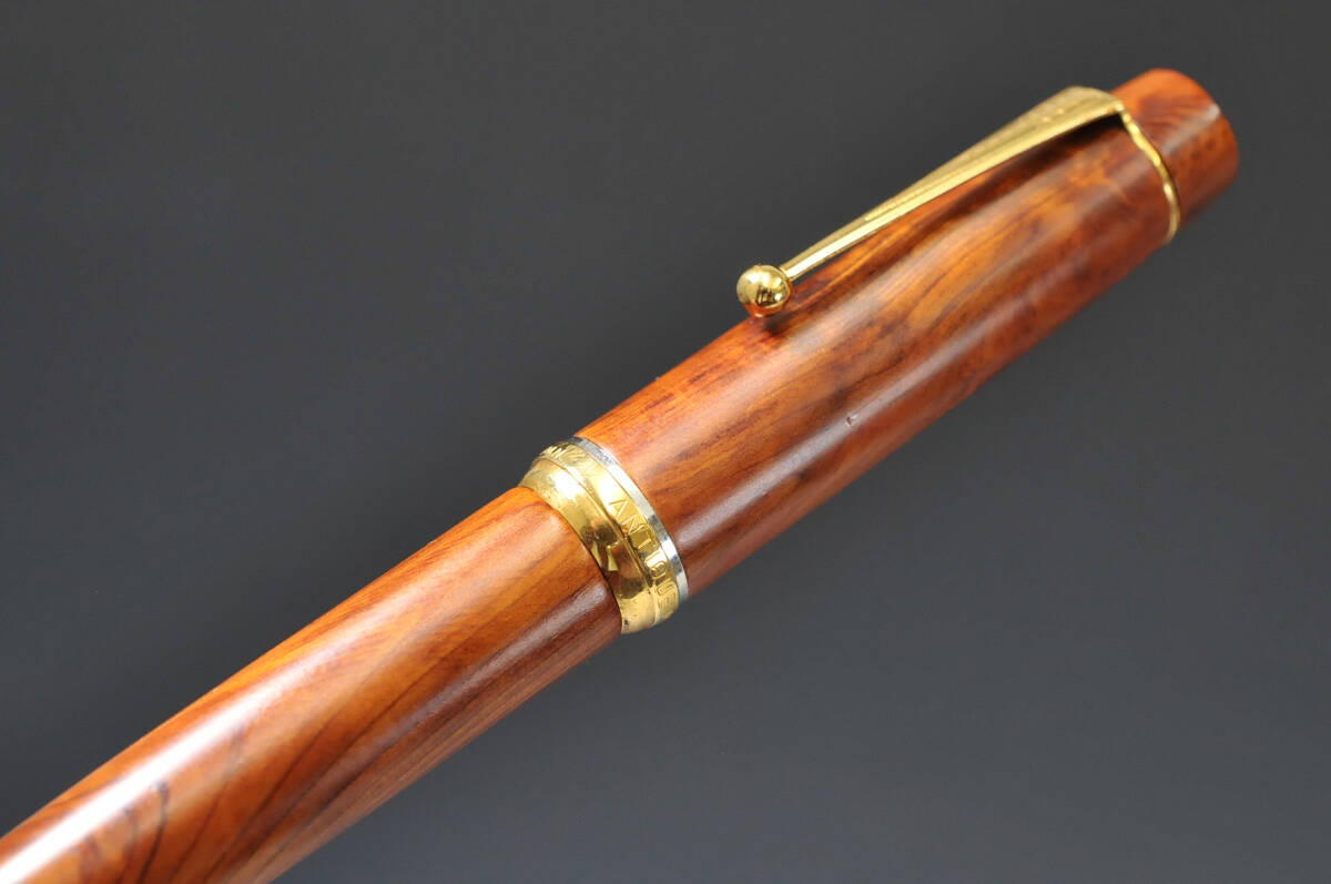 万年筆 MORISON ANTIQUE PEN NO・083 ペン先14k GINJIRO 屋久杉 ケース有 0304136-1の画像4