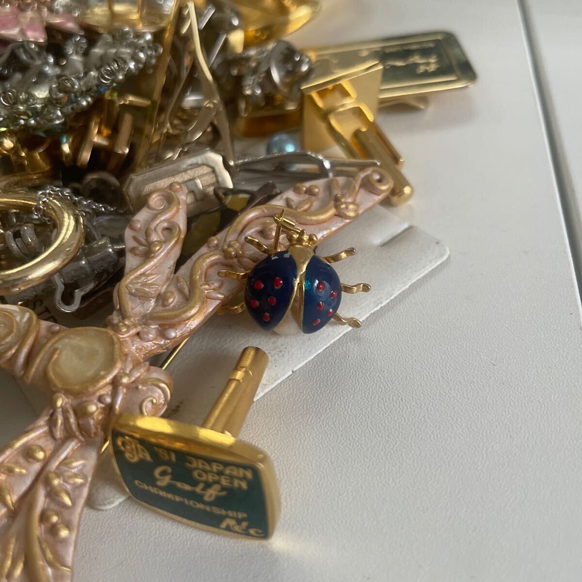 . goods adjustment K18 stamp brooch earrings ornament other CHANEL Dior YSL etc. 