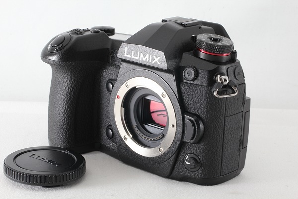 ◆新品同様◆Panasonic パナソニック LUMIX DC-G9 ボディ ブラック 僅か3345ショット 付属品満載◇M44228の画像1