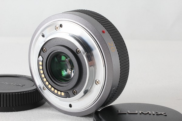 ◆極上美品◆パナソニック Panasonic LUMIX G 20mm F1.7 ASPH. H-H020 付属品満載 元箱◇M44271の画像3