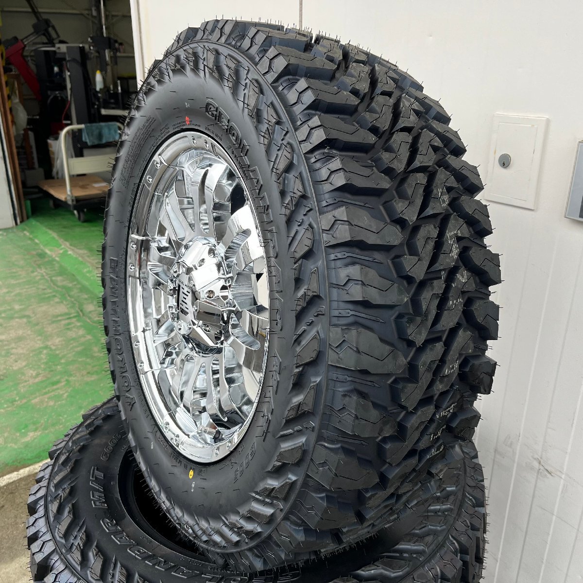 背面用付き（5本セット）Jeep ラングラー JK JL クロームメッキ Balano 17インチ ヨコハマ ジオランダー G003 265/70R17 285/70_画像3