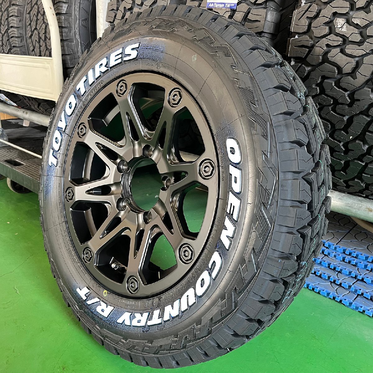 5月入荷 【4本セット】ジムニー タイヤホイールセット JB23 JB64 16インチ 185/85R16 トーヨー オープンカントリーRT BDX08 ホワイトレター_画像7