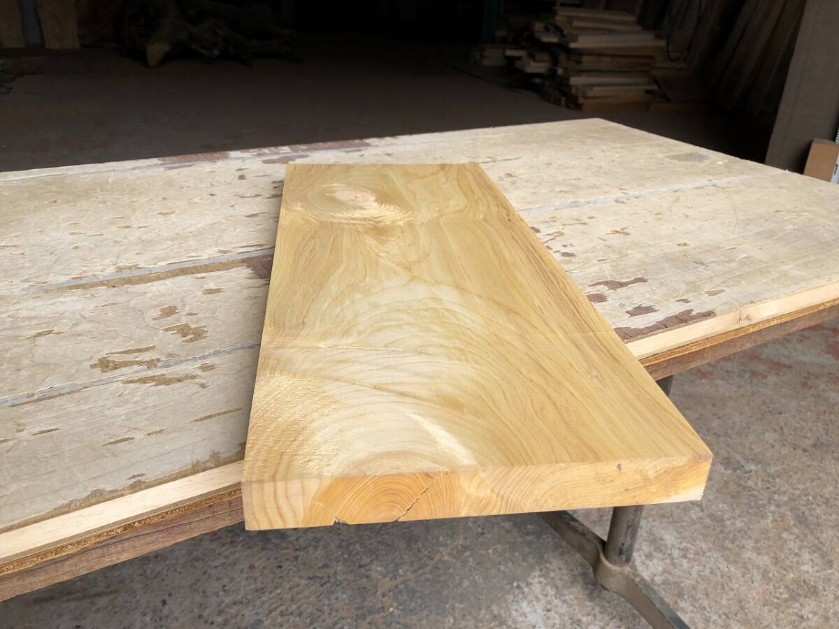 送料無料！【S961I】榧 480×195×24㎜ 薄板 乾燥材 木工 DIY 材木 天然木 無垢材《銘木すずめや》_画像3