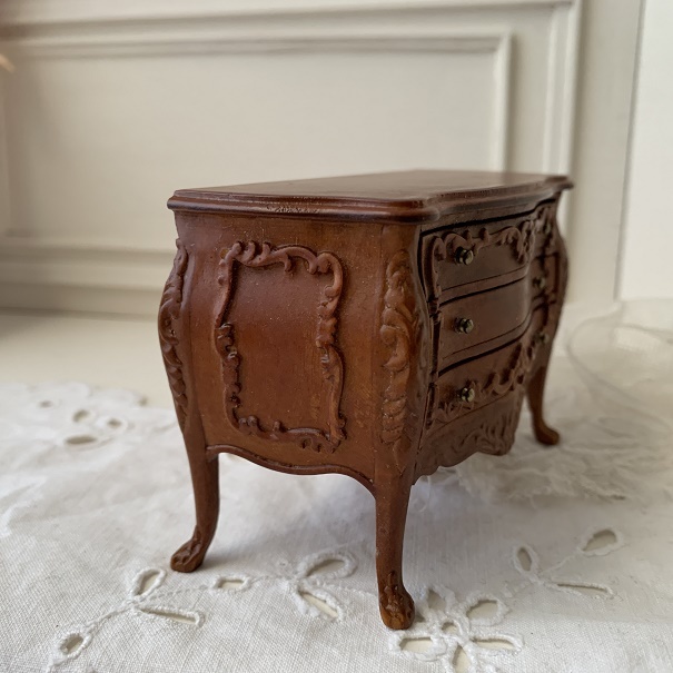 ミニチュア 家具 ドールハウス 人形 ドール チェスト 木製 ブラウン茶 ヴィンテージ　イギリス製_画像6