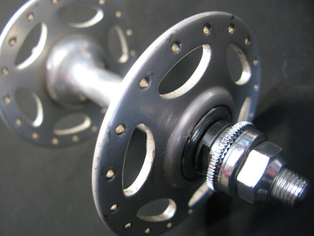 6996円 ピスト・競輪/NJS認定shimano【旧DURA-ACE】Fラージハブ 6996円 ピスト・競輪/NJS認定shimano【旧DURA-ACE】Fラージハブ