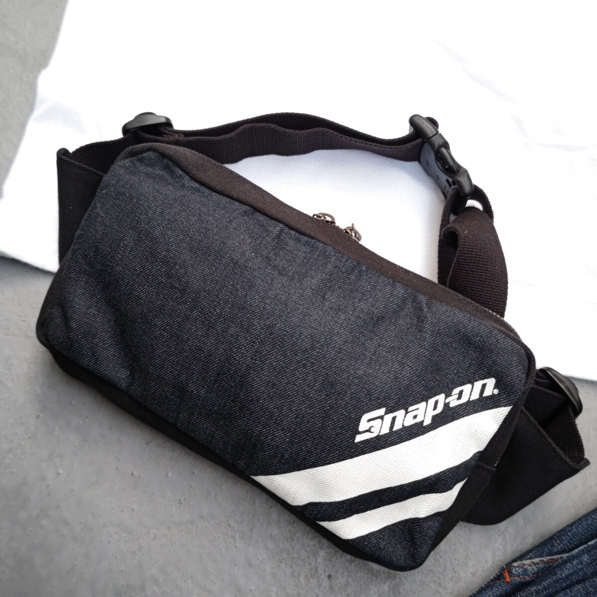 MOMOTARO × Snap-on waist bag body bag Denim navy | black Biker z peach Taro jeans × Snap-on 