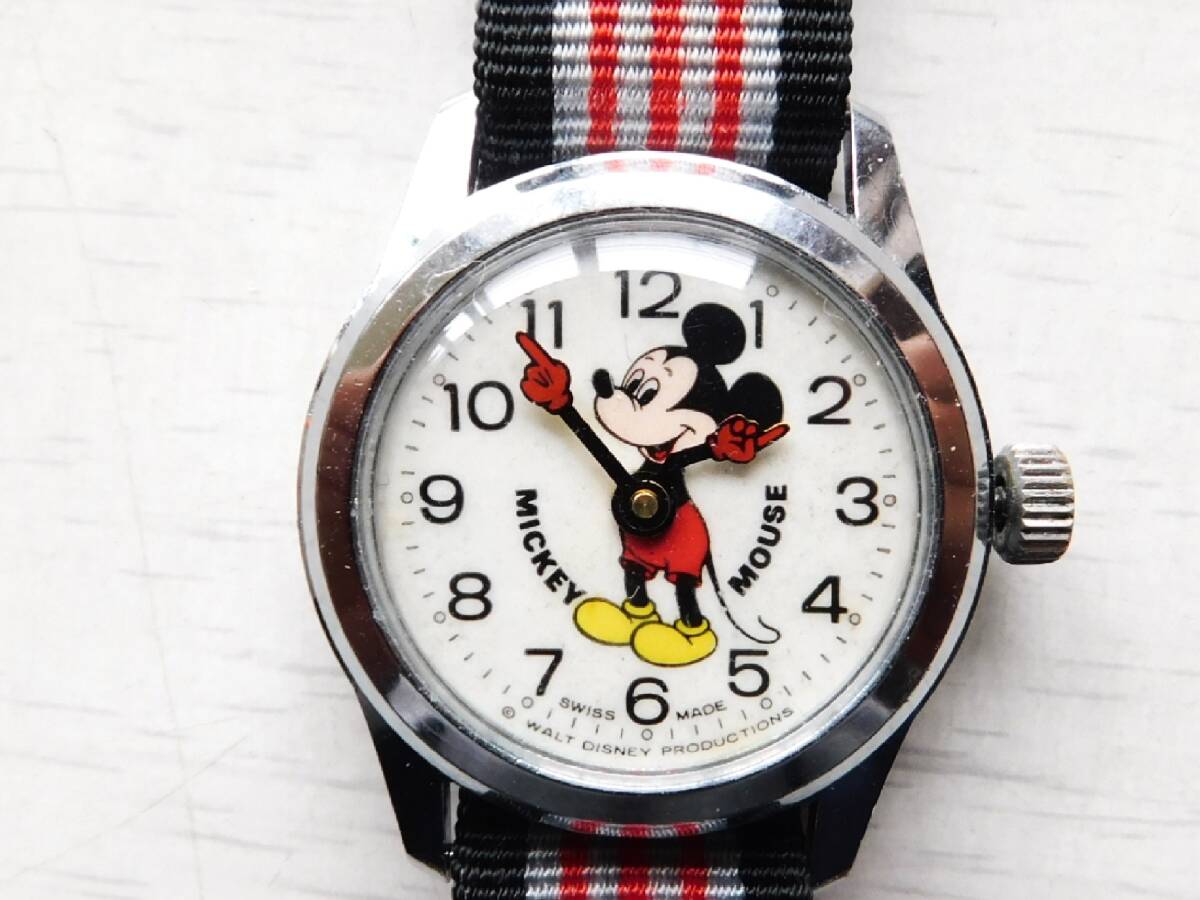 17.BRADLEY. Bradley. Mickey Mouse hand winding clock. operation goods 